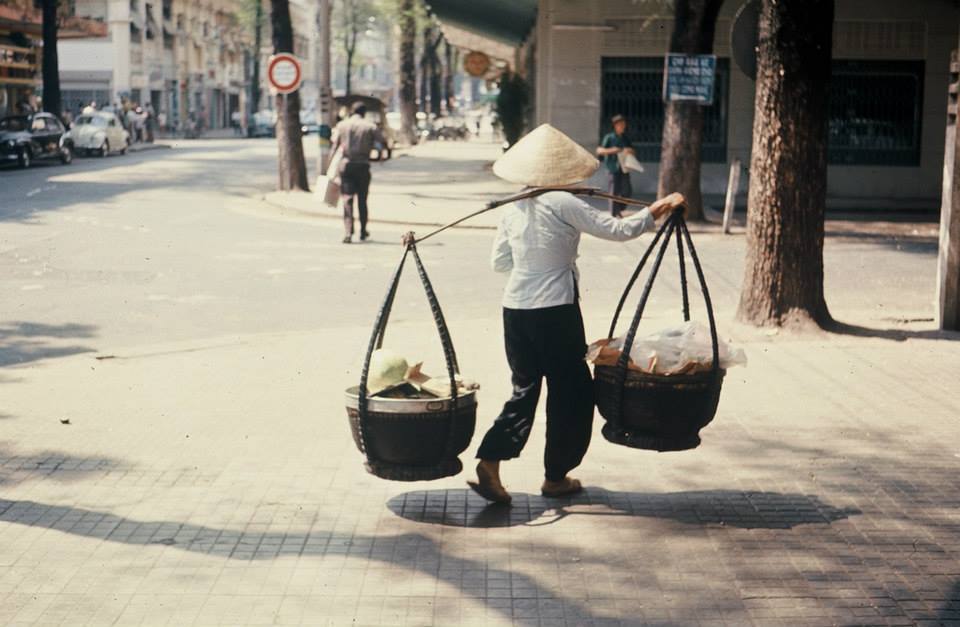 Mẹ tôi – Bài thơ viết về mẹ, cả cuộc đời chỉ mong chúng con yên vui