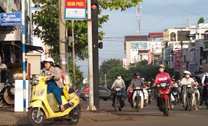 Phải bật xi nhan trước bao nhiêu mét để không bị xử phạt? Lái xe lâu năm nhưng 90% người không hề biết