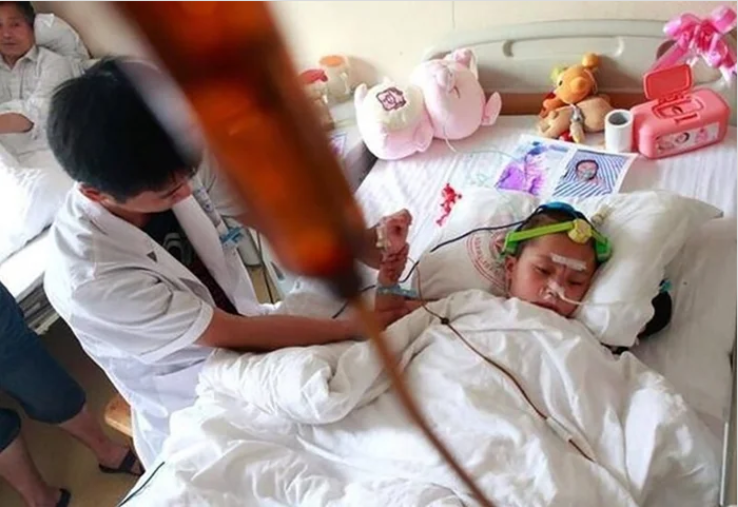 Bé gái 5 tuổi bị UT giai đoạn cuối vì ăn một món liên tục vào buổi sáng