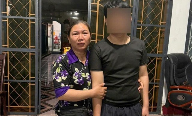 Vụ nam sinh lớp 10 mất tích sau khi lên xe taxi: Đã được chuộc về từ Campuchia, tình trạng hiện bất ổn