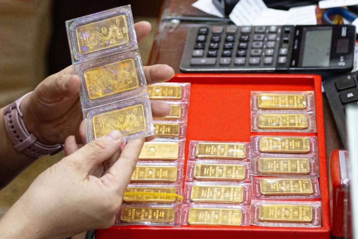 Giá vàng chiều nay (2-8): Tăng vọt