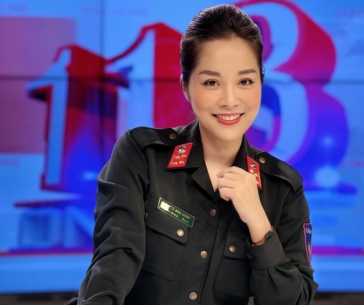 Nữ chính ‘Nhật ký Vàng Anh’ giờ là Đại úy công an, kín tiếng đời tư ở tuổi 40