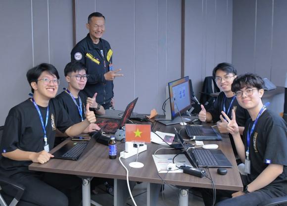 Ngành học ‘khát’ tới 700.000 nhân sự: Sinh viên vừa ra trường đã được săn đón, lương lên đến 60 triệu đồng/tháng