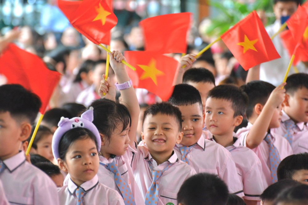 Bộ Giáo dục ra văn bản khẩn về sắp xếp trường học ở các tỉnh, thành