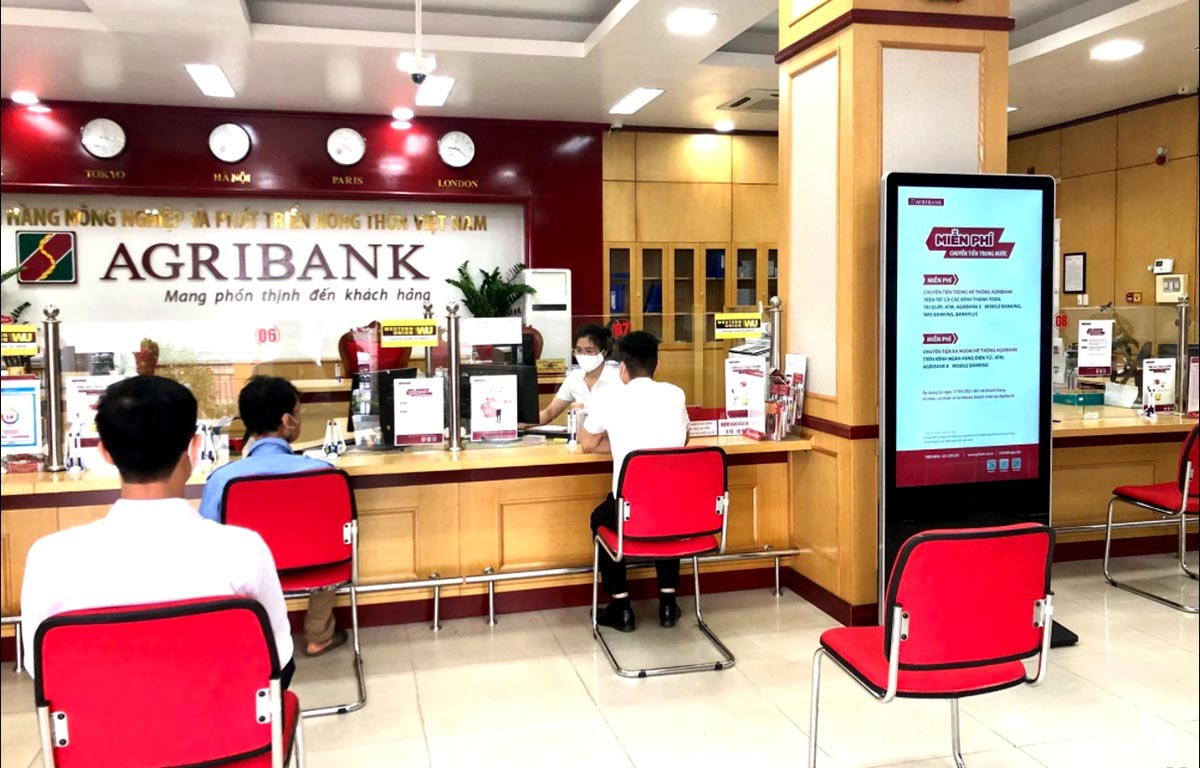 Vietcombank, Agribank,… đồng loạt phát thông báo quan trọng!