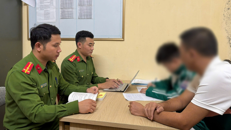 Lời khai ‘lạnh người’ của nam sinh lớp 8 “tác động” rồi hất bạn xuống hồ nước