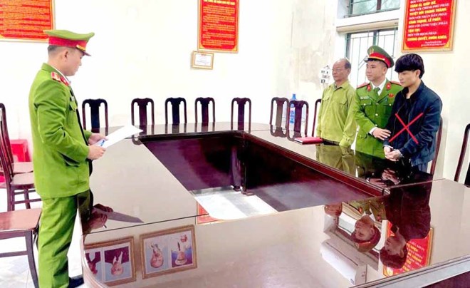 Khởi tố Nguyễn Hoài Linh